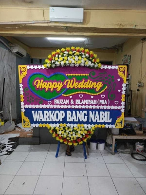 Papan Bunga di Blok M Square