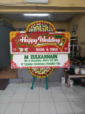 Papan Bunga di Blok M Square