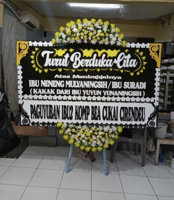 Papan Bunga di Blok M Square